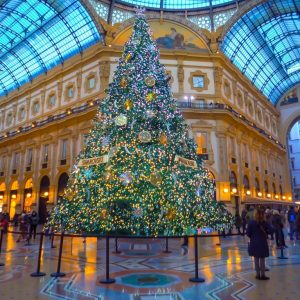 AC MILAN - SASSUOLO: Advent u Milanu uz šoping i utakmicu legendarnog Modrića - 2 DANA 🇮🇹❤️🖤